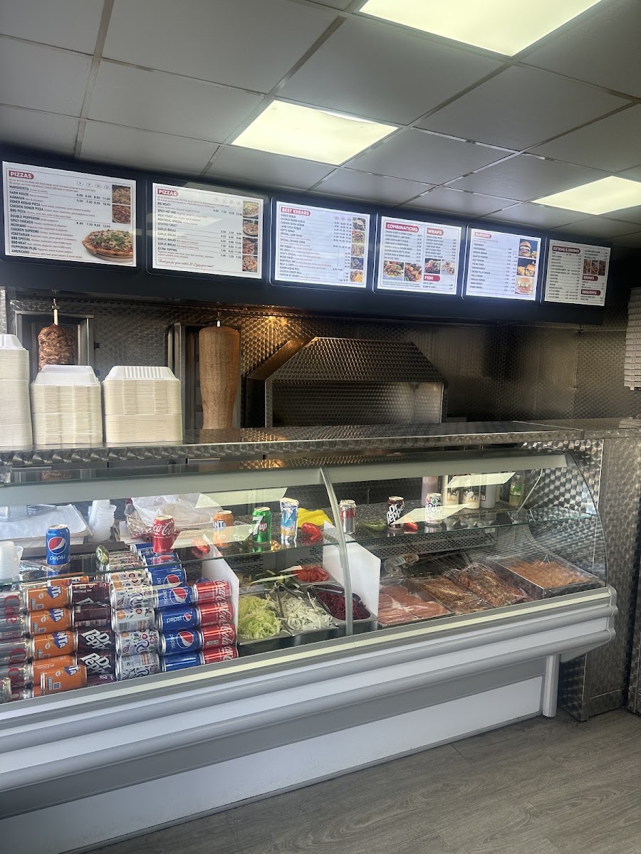 Montreal Pizza & Kebab